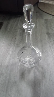 Glaskaraffe mir Stopfen, vintage, geschliffenes Blumenmuster, 32cm hoch - Bild 1 von 4
