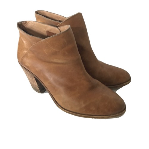 Lucky Brand Damenschuhe braun Absatz Booties Stiefel LK-EESA gestromtes Leder 10