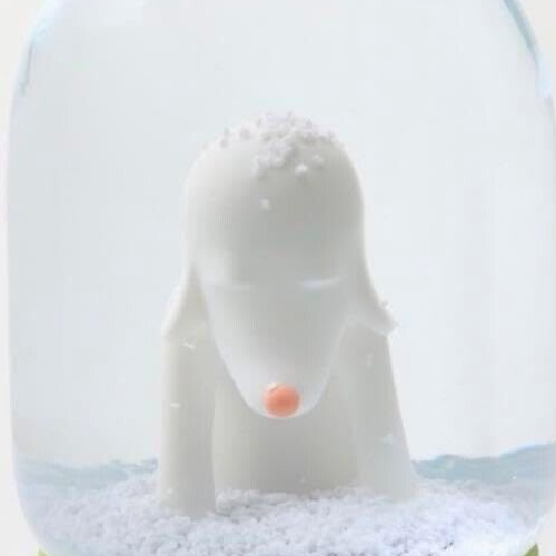Yoshitomo Nara Aomori-ken Snow Globe Aomori Museum of Art Φ2.4×H4.1in JAPAN NEW - Picture 9 of 12