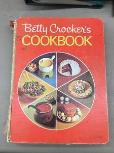 vintage betty crocker s