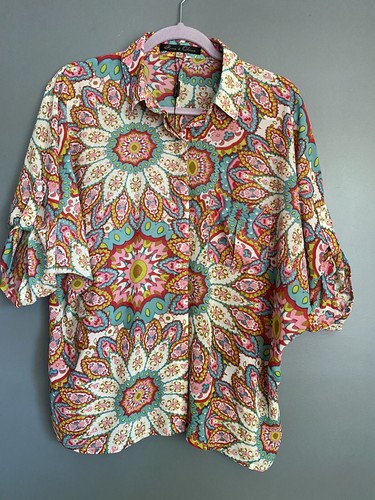 Rose & Olive Boho Floral Mandala Colorful Flowers Button Up Blouse Size M NWOT - Picture 1 of 7