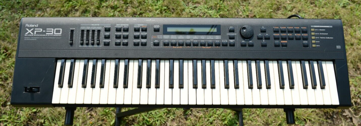 Vintage Roland XP-30 64 Voice Expandable Synthesizer - 61 Vintage Roland XP-30 64 Voice Expandable Synthesizer - 61