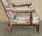 Foto 11 di 21