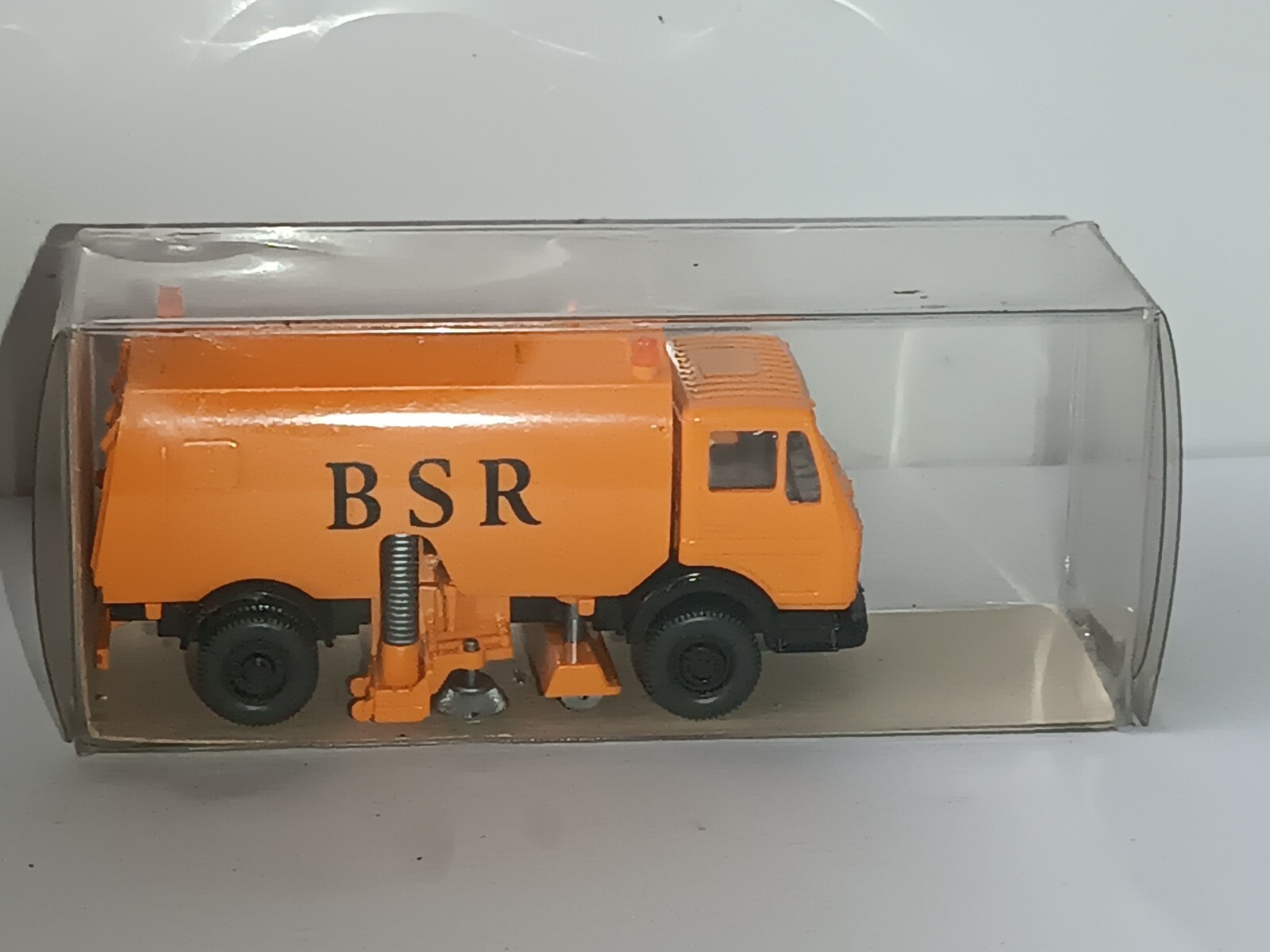 Bild 140 von 324