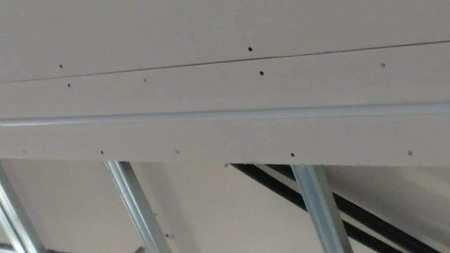 PANNELLO CARTONGESSO CONTROSOFFITTO TAGLIO LUCE PER STRIP LED CM 200 X 12 X 1,2 - Foto 4 di 6