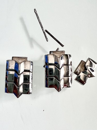 CROTON 28MM SLV/STAINLESS~CRYSTAL BEZEL~BLACK FACE~DATE~NEW BATTERY*ORIG.BOX - Picture 6 of 11