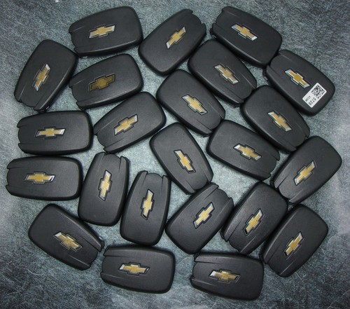 OEM Lot x 23 Chevrolet Malibu/Cruze Keyless Entry Smart Remotes Used -HYQ4EA- - Picture 2 of 2