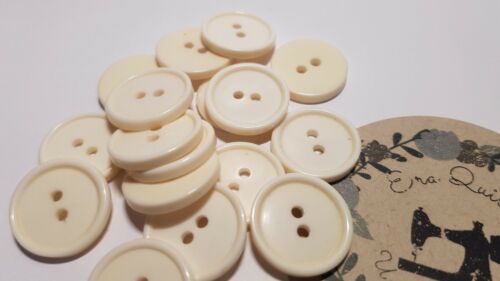 Vintage/retro new 2 hole button 12pcs,dia 17.9mm, colour: vanilla cream - Picture 2 of 9
