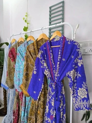 10 PC LOT Vintage Silk Sari robe Nightdress kimono Bathrobe Long Sleepwear Gown - Bild 7 von 7