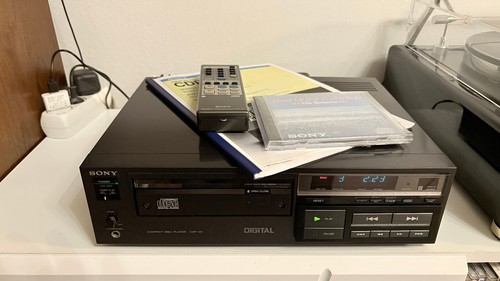 Sony CDP-101 Weltweit erstes Modell auf dem Markt. - Bild 16 von 16
