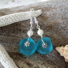 Made in Hawaii, Sky blue sea glass earrings,fresh water pearl, gift box.Sea