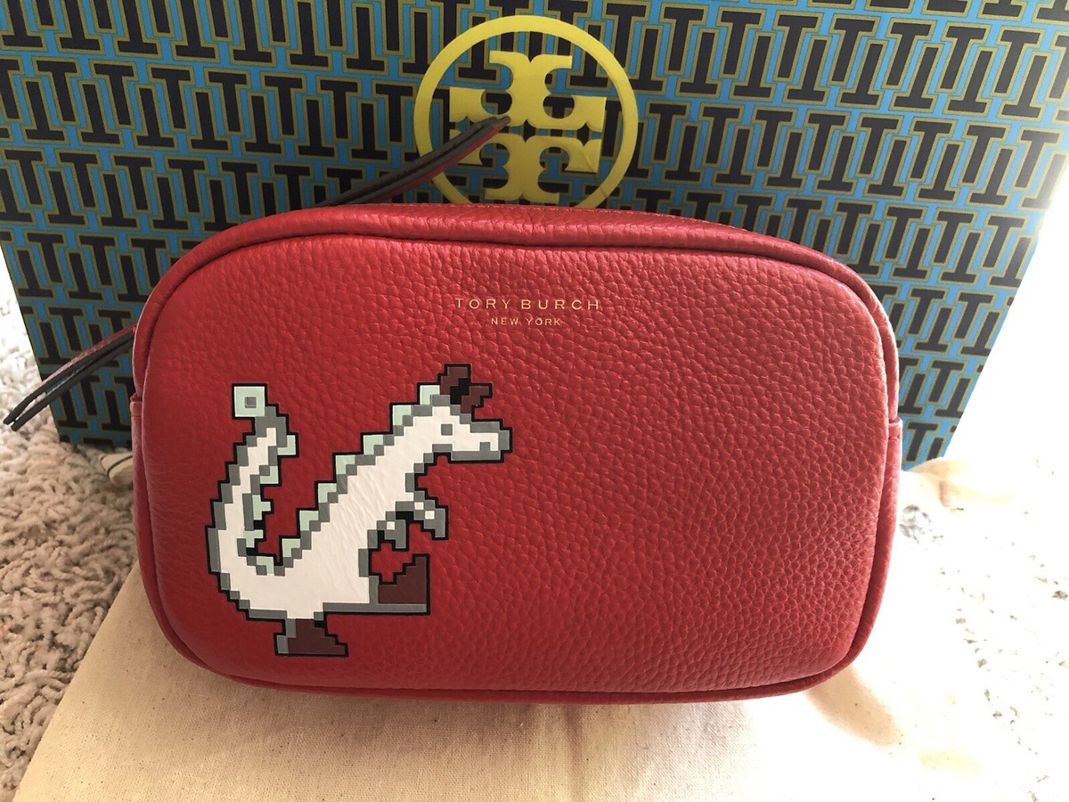 トリーバーチ　干支　ドラゴン　ショルダーバッグ グレー/レッド トリーバーチ 干支 ドラゴン ショルダーバッグ グレー/レッド