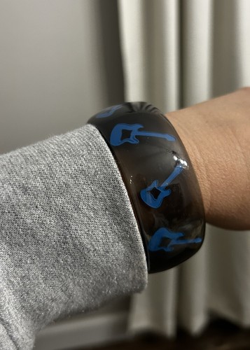 PULSERA GUITARRA ELÉCTRICA Brazalete Plástico Grueso Pulsera Guitarras Eléctricas Azul - Imagen 1 de 8