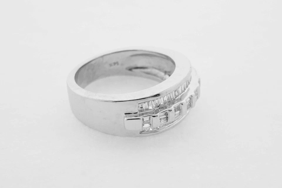 Anillo de diamantes de oro blanco 0,80 TCW talla 7,25 - descuento joyería fina Foto 3 de 4