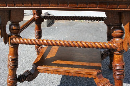 19th Century American Tiger Oak Center Parlor Table - Picture 6 of 12
