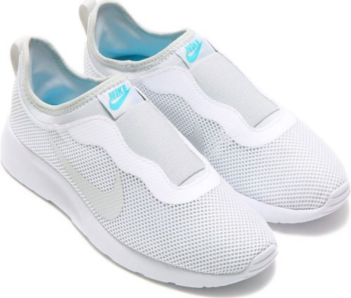 Nike Women Tanjun size 6 902866 101 White Pure Platinum slip on sneakers running