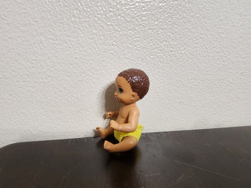 Mattel Barbie Skipper Babysitter Baby Doll 2.5" - Picture 2 of 7