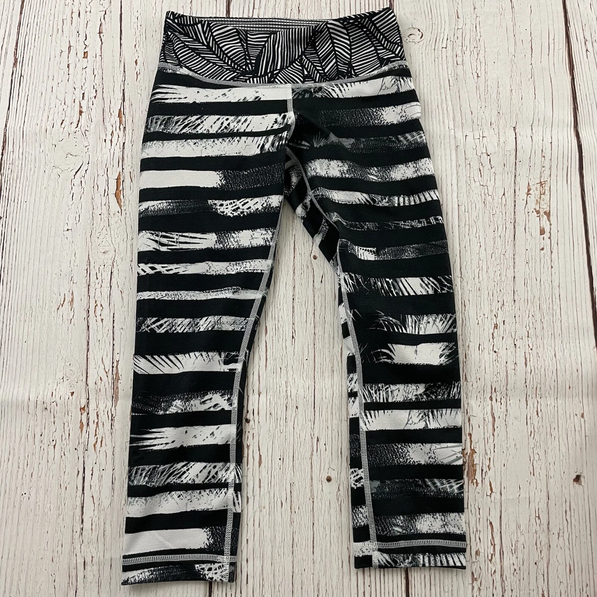 Striped leggings top lululemon