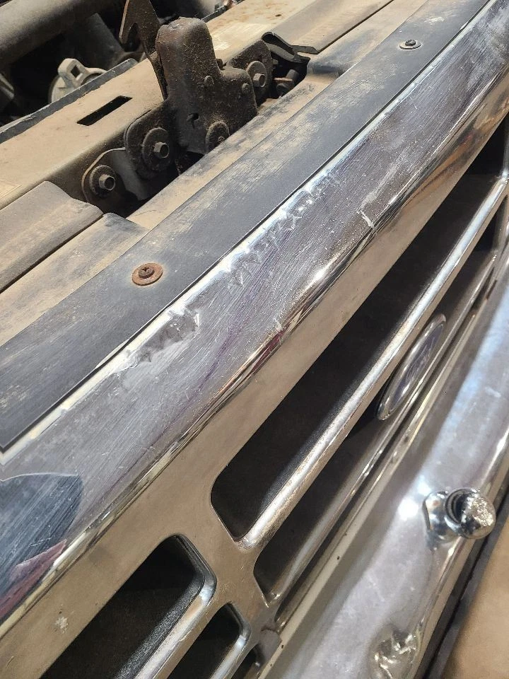 Grille From 8501 GVW Chrome Fits 92-97 FORD F250 PICKUP 651949 - Image 2 of 4