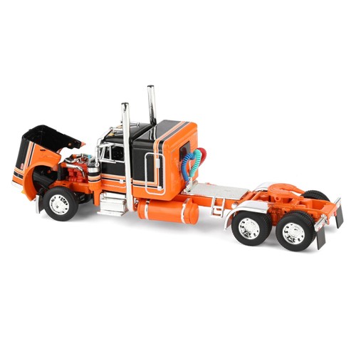 First Gear DCP 1/64 Peterbilt 379 Flattop Sleeper & Walinga Feed Trailer 60-2128 - Picture 5 of 6