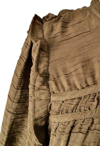 Vestido midi mangas blusa cintura fruncida volantes texturizados verde musgo talla 22 M&S - Imagen 6 de 15