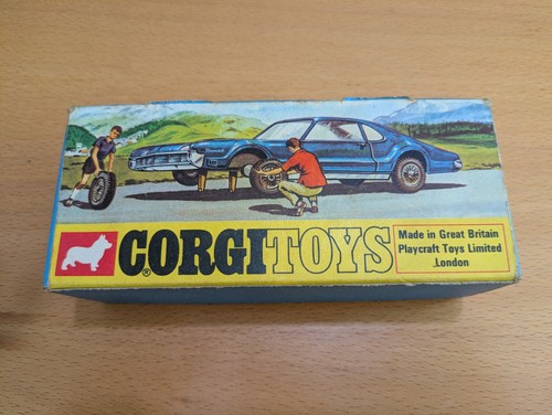 Vintage Corgi Diecast 276 Oldsmobile Tornado - Boxed - Picture 4 of 8