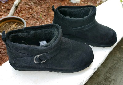 *BEARPAW Suede Micro Water- and Stain-Repellent Boot - Black - Size 10 (EU41)