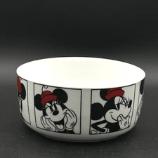 Zak! Ceramic 5 X 2.5 In Bowl Featuring Cute Various Minnie Mouse Pictures