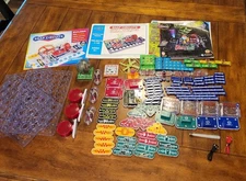Elenco Electronic Snap Circuits HUGE Lot of 114 Pieces W/Manuals