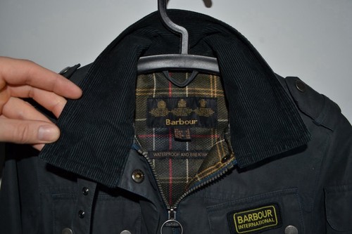 Chaqueta gris motociclista impermeable Barbour International para mujer talla UK 8 - Imagen 4 de 14