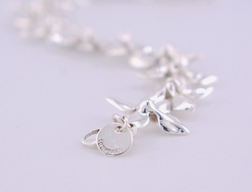 Tiffany & Co. Bracelet 925 Sterling Silver Flower Link - Plumeria - 6.75 In Long - Picture 9 of 14