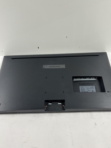 Samsung 32" UJ59 Series 4K UHD (3840x2160) (NO Sign of Powering ON) - 第 3/5 張圖片