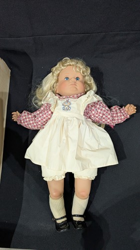 Zook Kids Johannes Zook Originals Tina # 419 Pat Secrist 1988 Signed - Picture 1 of 11