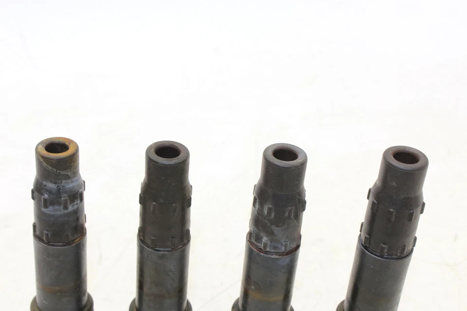 Suzuki GSXR600 2002 bobinas de encendido bobina tapas de bujía Foto 2 de 4