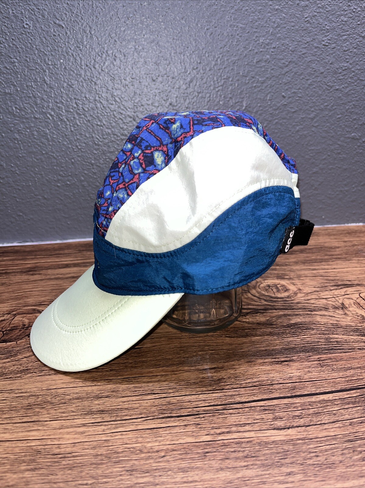 Picture 2 of 6