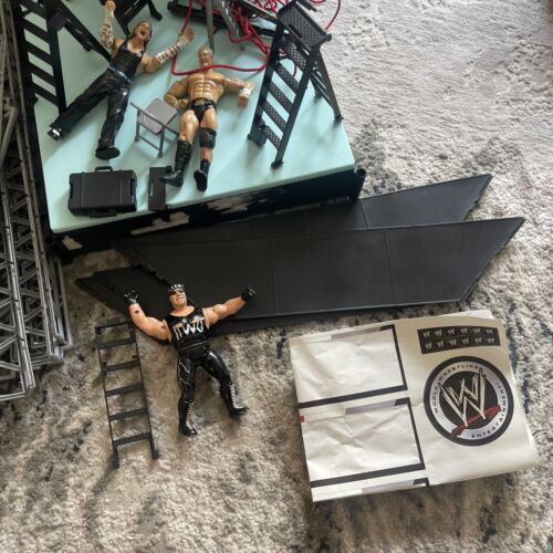 WWE Money In The Bank 2007 Wrestling Ring Play Set - Picture 5 of 13