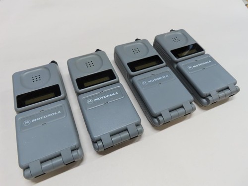 FOR PARTS LOT OF 4X MOTOROLA VINTAGE MICROTAC 76236CARSA FLIP CELL PHONE - Photo 2 sur 14