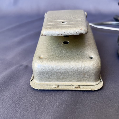 Vintage Mercury Electric Sewing Machine 701 Knee 702 Foot Controller Pedal - Picture 9 of 10