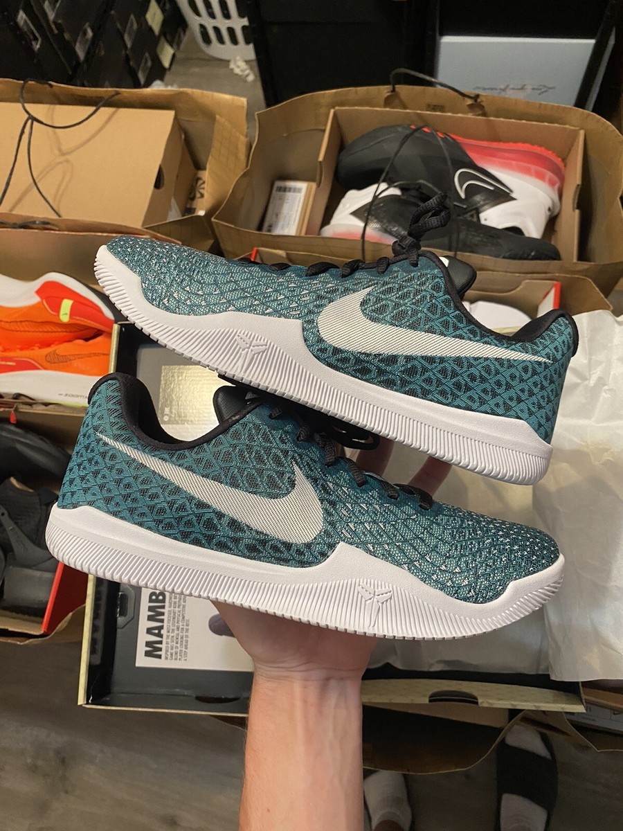 Mamba store instinct green