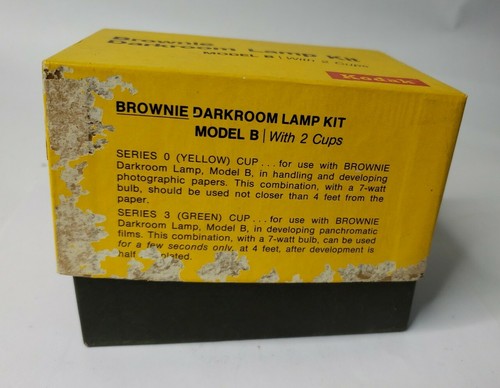 Kodak Brownie Darkroom Lamp Kit MODEL B with 2 cups in Original Box - Picture 3 of 11