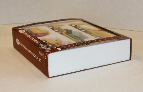 1973 Tiny Tonka Construction Set No. 822 - New in Original Box with Look Book. - Picture 5 of 19