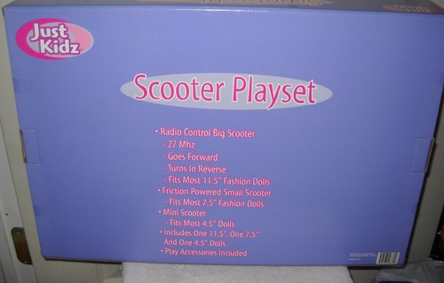 #9840 NRFB Vintage Just Kidz Kmart Exclusive 3 Doll Scooter Playset Giftset - Picture 2 of 2