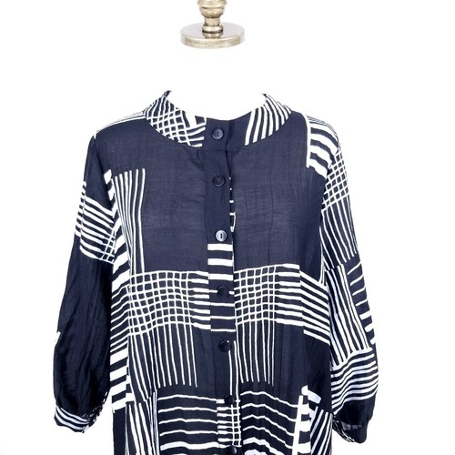 Tunique le plus cher Terra SJ Apparel Artsy taille L noir blanc rayures géométriques ajustée et évasée