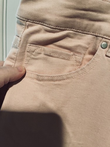 Avenue Light Pale Pink Stretch Denim Capri Pants Plus Size 18 2X - Picture 3 of 11