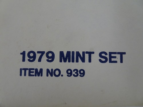 Set 1979 United States Mint Commemorative Stamps w Book Sealed in orig Plastic - Picture 2 of 11