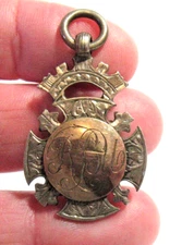 ANTIQUE STERLING SILVER MALTESE BENEDICTINE MEDAL PENDANT DATED 1910 6.7 GRAMS