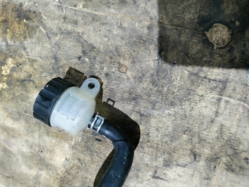 2011-2021 SUZUKI GSXR 600 750 1000 OEM REAR BRAKE RESERVIOR - Picture 5 of 5