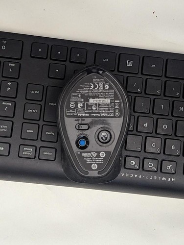 Hewlett-Packard KBRF7171 Wireless Keyboard + X4000 Mouse - No Dongle - Picture 2 of 3