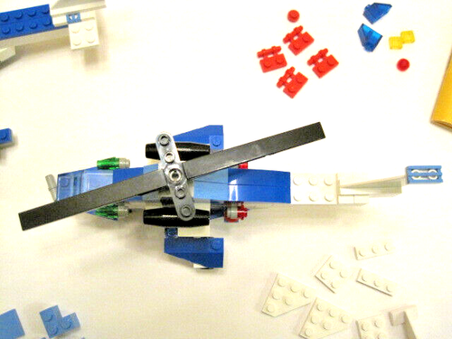 Lego Designer 4098 High Flyers Set (2003) Makes 34 Creations 100% COMPLETE - Picture 7 of 14