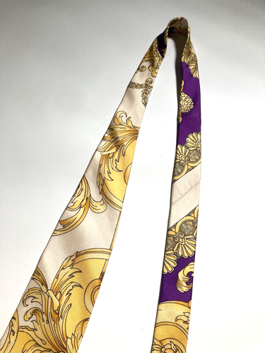 GIANNI VERSACE ALTA COSTURA VINTAGE AÑOS 90 ICÓNICO BARROCO CONCHA CORBATA ATELIER ORO ITALIA - Imagen 8 de 16